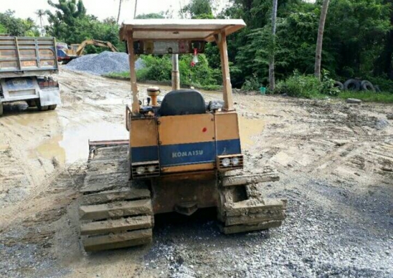 ขาย!! >>> Komatsu D20 รุ่น 6 แผ่น 70 165,000 บาท <<< เบอร์ติดต่อ 098-7155789 086-4631102