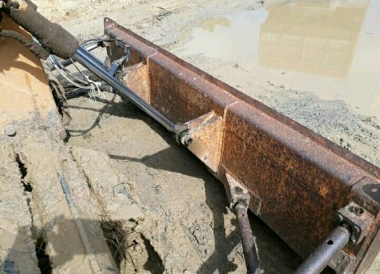 ขาย!! >>> Komatsu D20 รุ่น 6 แผ่น 70 165,000 บาท <<< เบอร์ติดต่อ 098-7155789 086-4631102