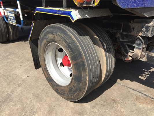 ฝากขายรถพ่วง DECA 360แรง ปลายปี 56 ดั้มพ์เกษตร ใส่ของได้ 30ตัน700กก. สภาพเดิมๆ