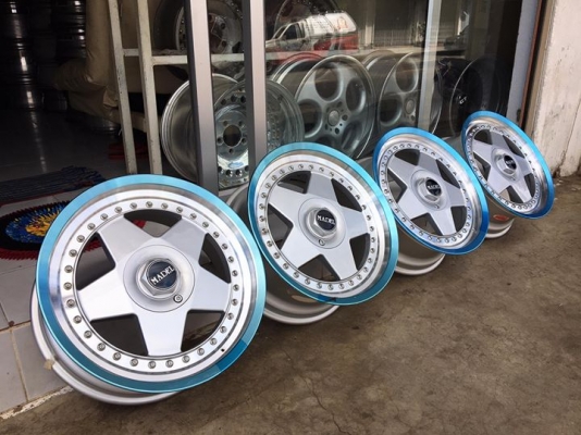 ขายล้อใหม่เก่าเก็บ WORK MADEL 3 ชิ้นแท้17" F7"+34 R8"+35 4/114.3 ประมูลญี่ปุ่น ขายล้อใหม่เก่าเก็บ WORK MADEL 3 ชิ้นแท้17" F7"+34 R8"+35 4/114.3 ประมูลญี่ปุ่น