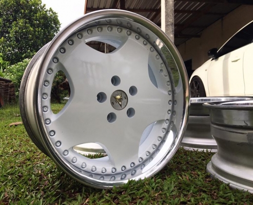 ขายล้อ WORK RYVER 3 ชิ้นแท้ 18" F8"+38 R9"+38 5/114.3 สวยๆ ขายล้อ WORK RYVER 3 ชิ้นแท้ 18" F8"+38 R9"+38 5/114.3 สวยๆ