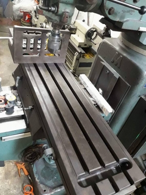 มิลลิ่ง m3 ไต้หวัน สภาพใช้งานอยู่ 58000 บาท 084583376 ช่างเอก