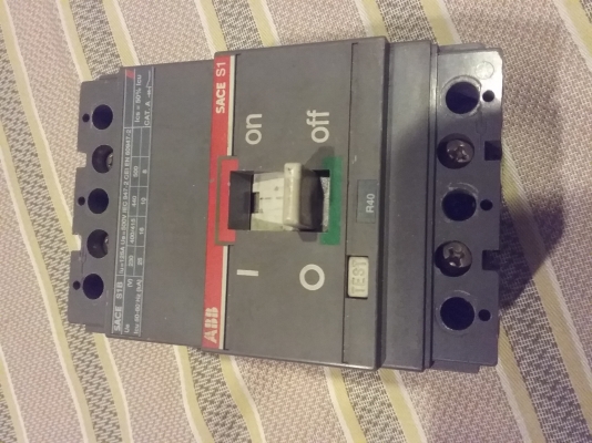 เซอร์กิตเบรกเกอร์ ABB 125แอมป์ 3เฟส เซอร์กิตเบรกเกอร์ ABB 125แอมป์ 3เฟส