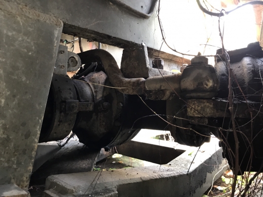 ขายรถแทรกเตอร์ล้อยาง สะภาพสวย มี 4 คัน ตามสะภาพราคา.135000 สนใจมาดูรถที่081-3531946 ต่อ.บางนา &amp; ไอน์ดีลาย รถอยู่ กทม บางนา