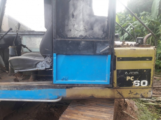 ขายpc 60-2  พร้อมใช้ ซีลปั้มหัวใจซึมแต่ใช้งานได้เร็วไม่ได้หัวคีบแต่ให้บุ้วกี๋