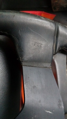 พวงมาลัยเก่า