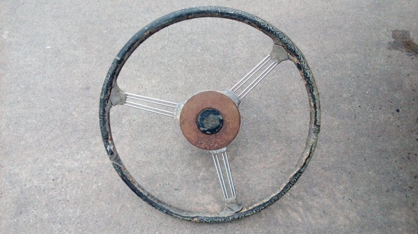 พวงมาลัยเก่า