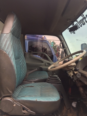 ขายด่วน 6 ลัอดั้ม HINO สภาพสวยพร้อมใช้งาน เครื่องเกียร์ดี คัชชีสวย เอกสารเล่มทะเบียน สนใจโทรสอบถาม 0
