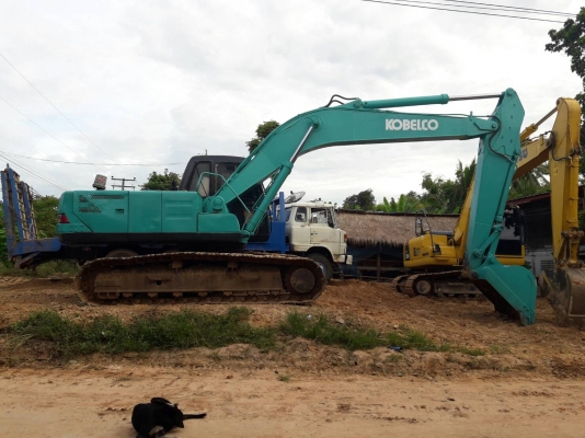 ขายsk200 พร้อมใช้งาน  ซีเรียลสูง