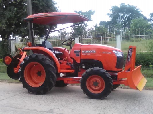 มาอีกแล้วรถไถนาคูโบต้าL3608แรงปี55สภาพนางฟ้า เครืองดีเกียร์ดีไฮโลลิกแจ๋ว มาอีกแล้วรถไถนาคูโบต้าL3608แรงปี55สภาพนางฟ้า เครืองดีเกียร์ดีไฮโลลิกแจ๋ว