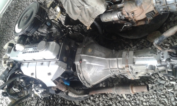 ขายครับเครื่องTD25พร้อมเกียร์ ขายครับเครื่องTD25พร้อมเกียร์