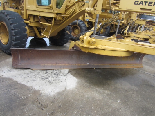 รถเกรด CATERPILAR 140G#72V094XX ปี1986,9417hr