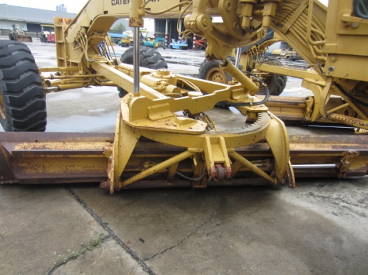 รถเกรด CATERPILAR 140G#72V094XX ปี1986,9417hr