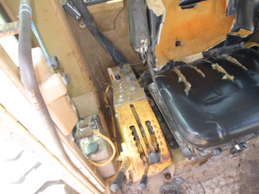 รถเกรด CATERPILAR 140G#72V094XX ปี1986,9417hr