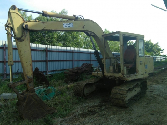 ขายรถแบคโฮ ยี่ห้อโคมัสสุรุ่น10HT ขายรถแบคโฮ ยี่ห้อโคมัสสุรุ่น10HT