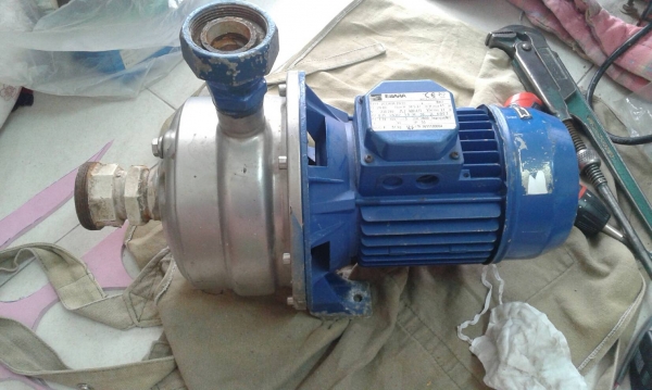 ปั๊มน้ำสองใบพัด EBARA 1HP