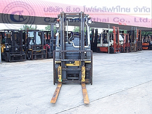 ขาย รถโฟล์คลิฟท์ KOMATSU รุ่น FD18T-18 (1)