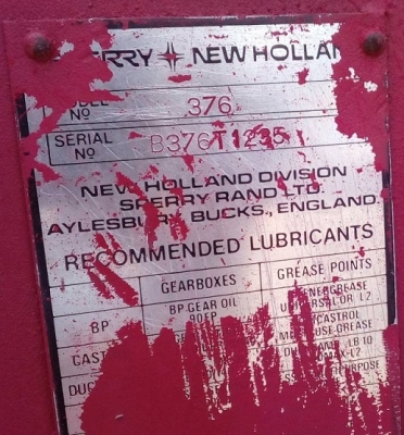 รถอัดฟาง นิวฮอลแลนด์ 376 สภาพพร้อมใช้ ราคาคุยกันได้ สนใจโทร.080-9156440