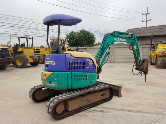 ขายรถขุด KOMATSU PC30MR-1 มีใบมีดไปป์หัวปิ้งหัวกระแทก นำเข้าจากญี่ปุ่นแท้ 100\% ไม่เคยใช้งานในไทย