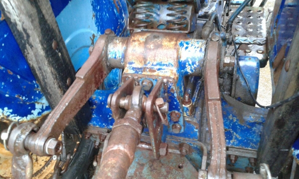 ขายรถไถฮีโนโมโต้ E250 แรง ม้า ขายรถไถฮีโนโมโต้ E250 แรง ม้า