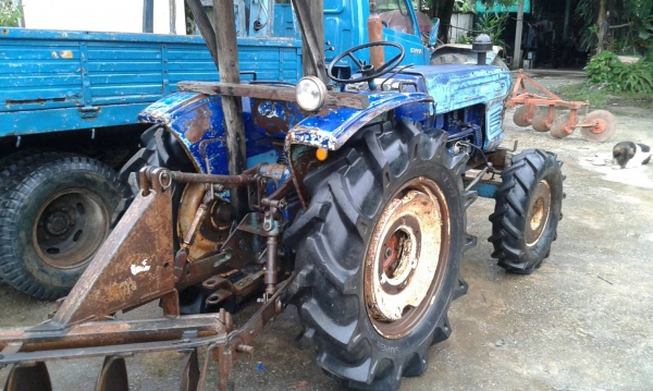 ขายรถไถฮีโนโมโต้ E250 แรง ม้า ขายรถไถฮีโนโมโต้ E250 แรง ม้า