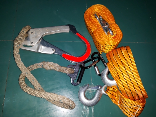 ขายเชือก SAFTY MADE IN JAPAN.และเชือกลากรถไต้หวัน แพ็ค3ชิ้น