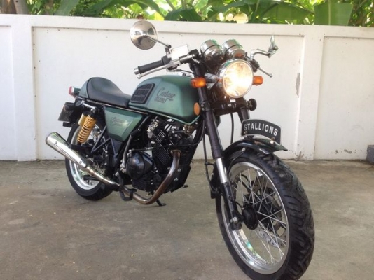 Stallions Centaur Siam สีเขียว ด้าน รถ10 เดือน ปี2016 โฉมปัจจุบัน สวย สภาพป้ายแดง