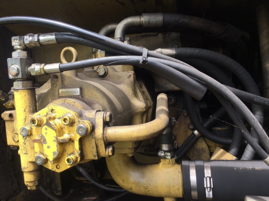 รถแบคโฮ KOMATSU Pc200-6Lc เก่านอก เอกสารสัญญาซื้อขาย ไฟฟ้าครบ รถแบคโฮ KOMATSU Pc200-6Lc เก่านอก เอกสารสัญญาซื้อขาย ไฟฟ้าครบ