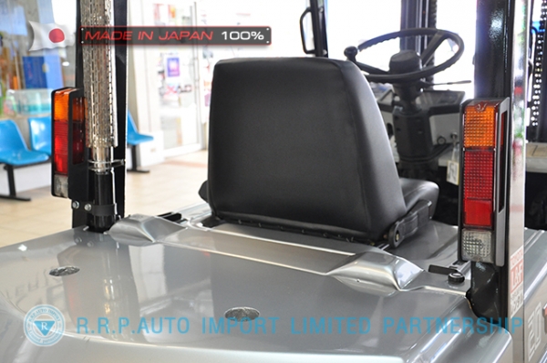 ขายรถโฟล์คลิฟท์มือสอง TOYOTA รุ่น 5FD20-66842 นำเข้าจากประเทศญี่ปุ่น 100\% ไม่เคยใช้งานในไทย