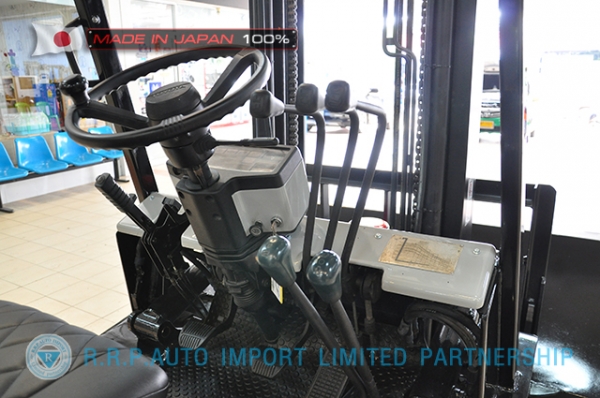 ขายรถโฟล์คลิฟท์มือสอง TOYOTA รุ่น 5FD20-66842 นำเข้าจากประเทศญี่ปุ่น 100\% ไม่เคยใช้งานในไทย