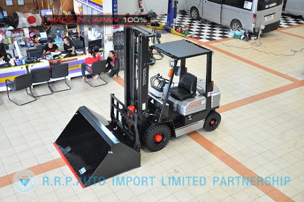 ขายรถโฟล์คลิฟท์มือสอง TOYOTA รุ่น 5FD20-66842 นำเข้าจากประเทศญี่ปุ่น 100\% ไม่เคยใช้งานในไทย