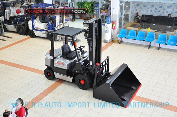 ขายรถโฟล์คลิฟท์มือสอง TOYOTA รุ่น 5FD20-66842 นำเข้าจากประเทศญี่ปุ่น 100\% ไม่เคยใช้งานในไทย