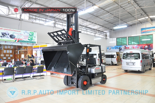 ขายรถโฟล์คลิฟท์มือสอง TOYOTA รุ่น 5FD20-66842 นำเข้าจากประเทศญี่ปุ่น 100\% ไม่เคยใช้งานในไทย