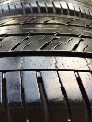 ยาง Dunlop 215 70 15 สิ้นปี16 ดอกเต็ม ไม่มีปะ เนื้อนิ่มๆ ใช้ยาว ราคาไม่แพง