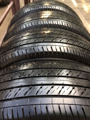 ยาง Dunlop 215 70 15 สิ้นปี16 ดอกเต็ม ไม่มีปะ เนื้อนิ่มๆ ใช้ยาว ราคาไม่แพง