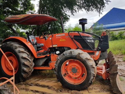 รถแทรกเตอร์มือสอง