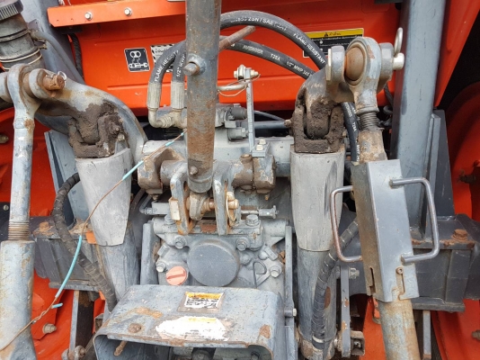 รถแทรกเตอร์มือสอง