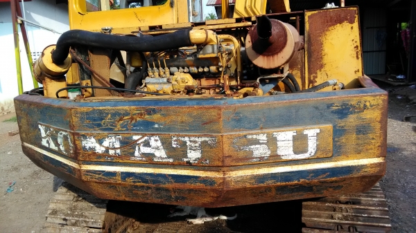 ขายครับ.....แบคโฮ pc 60 - 5 KOMATSU เครื่องแน่นปั้มแรงเร็ว ช่วงล่างดีโซ่หนาใหม่อยู่ลอเลอร์ดีล้อนำดีริมสป๊อกเก็ตเต็มเดินดี