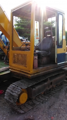 ขายครับ.....แบคโฮ pc 60 - 5 KOMATSU เครื่องแน่นปั้มแรงเร็ว ช่วงล่างดีโซ่หนาใหม่อยู่ลอเลอร์ดีล้อนำดีริมสป๊อกเก็ตเต็มเดินดี