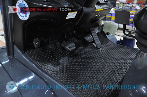 ขายรถโฟล์คลิฟท์มือสอง TOYOTA รุ่น 8FDJ35-30413 นำเข้าจากประเทศญี่ปุ่น 100\% ไม่เคยใช้งานในไทย