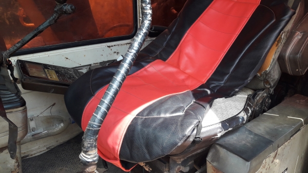 ขายด่วนPC120-5 ไฟฟ้าเต็ม แอรหนาว เอกสารเป็นเล่มทะเบียน สภาพพร้อมใช้