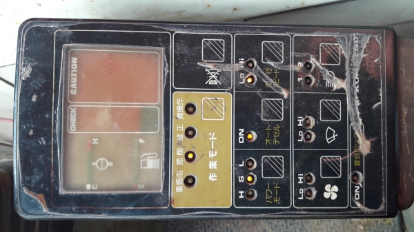 ขายด่วนPC120-5 ไฟฟ้าเต็ม แอรหนาว เอกสารเป็นเล่มทะเบียน สภาพพร้อมใช้