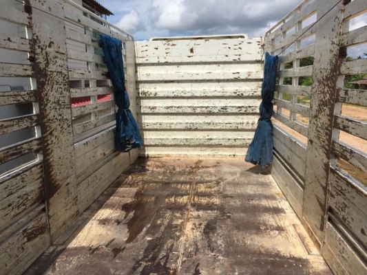 Hino เครื่อง 344 แรง ปลายปี 56 กระบะไม่ดัมพ์สามมิตรแม่ลูก เฟืองเร็ว น้ำหนักบรรทุก 32.5 ตัน