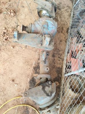 เพลาหน้ารถไถฟอร์ด