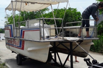 ขาย เรือพอลทูน 21 ฟุต พร้อมเครื่อง YAMAHA 115 ราคา 195,000