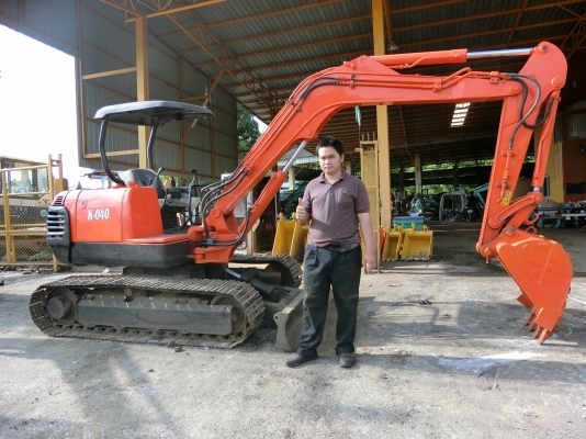 ขายรถขุด KUBOTA K040 พร้อมทำสี เช็คระบบใหม่ทั้งคัน มีเอกสารอินวอยนำเข้า เก่านอกแท้ โทร:096-5411713 หรือ 092-5768909 (เสี่ยบาส) ขายรถขุด KUBOTA K040 พร้อมทำสี เช็คระบบใหม่ทั้งคัน มีเอกสารอินวอยนำเข้า เก่านอกแท้ โทร:096-5411713 หรือ 092-5768909 (เสี่ยบาส)