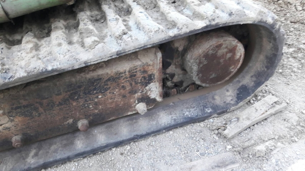 ขายแทรคยาง  สภาพสวย   รถขุด  หลายยี่ห้อ เช่น   HANIX  MITSUBISHI   NISSAN ขนาด  420x54  สำหรับ รถขุด ขนาด5 ตัน ขายด่วนๆๆ**ราคาถูก  48,000 บาท