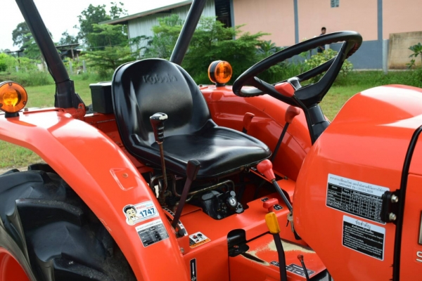 ขาย L3608DT รถปี 56 ใช้งาน 912ชั่วโมง เครื่องแน่น เกียร์แน่น สถาพพร้อมลุยงาน ราคา 298000 (ผานหน้า+ผานหลัง) สนใจสอบถาม 084-5486359,088-8831878 อ.สนม จ.สุรินทร์