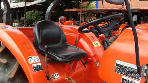 KUBOTA L4708SP +อุปกรณ์ใบมีดหน้า+ผาน 5 *ใหม่