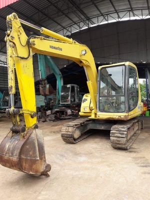 ขายKOMATSU PC60-7  มาใหม่  สภาพสวย เดิมๆๆ  มีผานหน้า  2,XXX  ชั่วโมง  พร้อมใช้  โทร  089-3818694  ดวงนภา